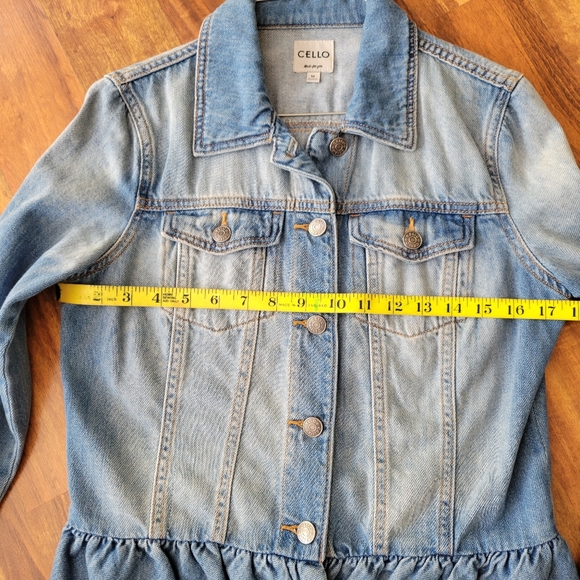 Cropped Denim Jacket from Cello - Picture 4 of 6